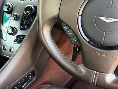 2016 Aston Martin VANQUISH — миниатюра 37
