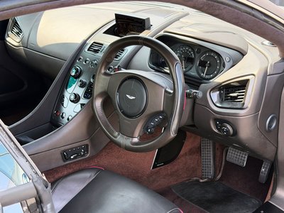 2016 Aston Martin VANQUISH — миниатюра 27