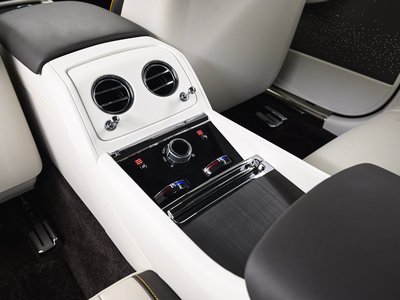 صورة 27 لـ 2024 ROLLS-ROYCE SPECTRE