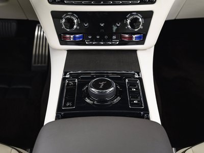 صورة 20 لـ 2024 ROLLS-ROYCE SPECTRE