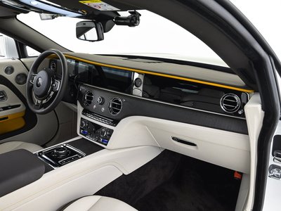 صورة 15 لـ 2024 ROLLS-ROYCE SPECTRE