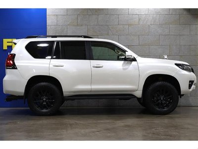 صورة 26 لـ 2023 Toyota LAND CRUISER PRADO