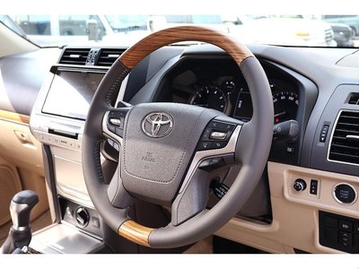 2023 Toyota LAND CRUISER PRADO — фото 4