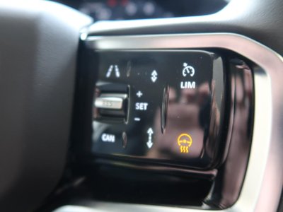 2025 LAND Rover DISCOVERY SPORT photo 10