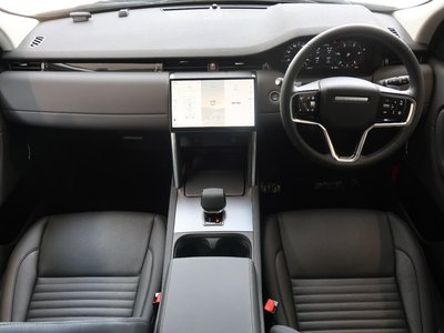 2025 LAND Rover DISCOVERY SPORT photo 2