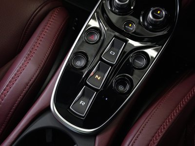 2020 Mclaren GT 照片 34