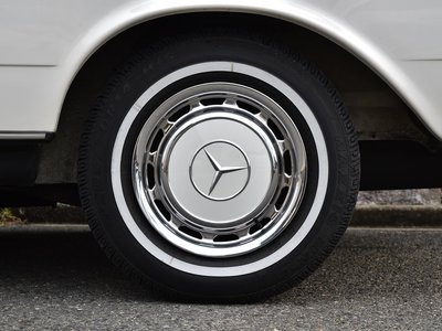1982 Mercedes-BENZ MEDIUM-CLASS photo 21