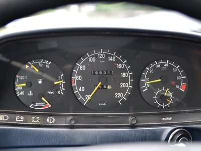 1982 Mercedes-BENZ MEDIUM-CLASS photo 36