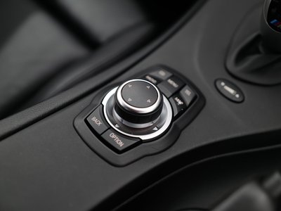 2011 BMW M3 SEDAN 照片 29