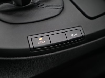 2011 BMW M3 SEDAN 照片 27