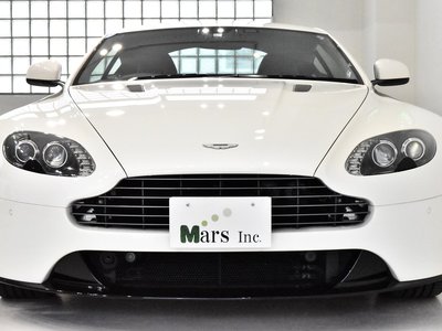 2017 Aston Martin V8 thumbnail 7