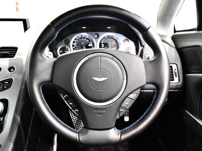 2017 Aston Martin V8 thumbnail 26