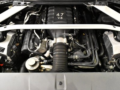 2017 Aston Martin V8 thumbnail 36