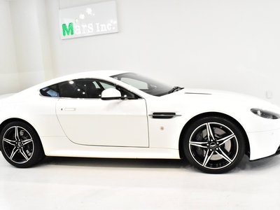 2017 Aston Martin V8 thumbnail 13