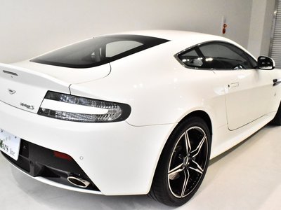 2017 Aston Martin V8 thumbnail 15