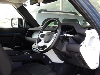 صورة مصغرة 46 لـ 2022 LAND Rover DEFENDER
