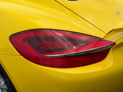 2013 Porsche CAYMAN thumbnail 17