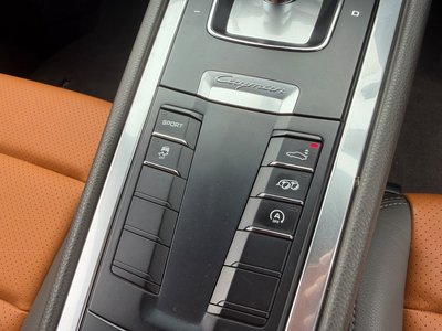 2013 Porsche CAYMAN thumbnail 53