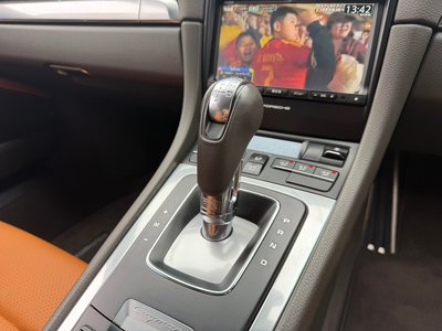 2013 Porsche CAYMAN thumbnail 54