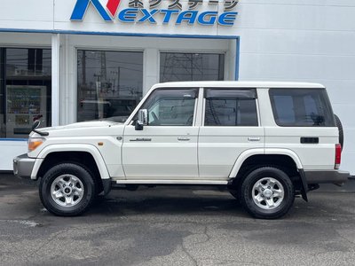 صورة 48 لـ 2015 Toyota LAND CRUISER 70