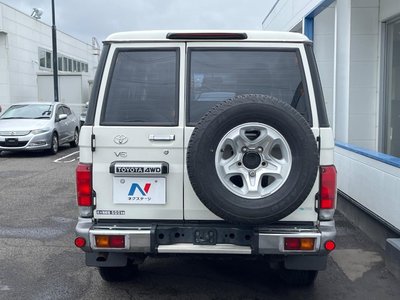 صورة 15 لـ 2015 Toyota LAND CRUISER 70