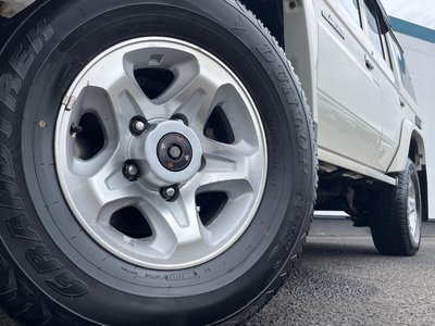 صورة 13 لـ 2015 Toyota LAND CRUISER 70