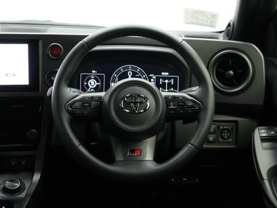 صورة مصغرة 16 لـ 2025 Toyota GR YARIS
