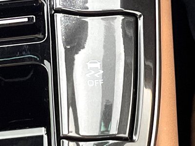 صورة 38 لـ 2025 Toyota CROWN SPORT