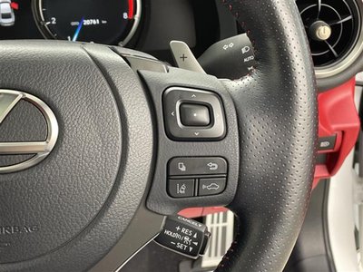 2021 Lexus IS photo 14