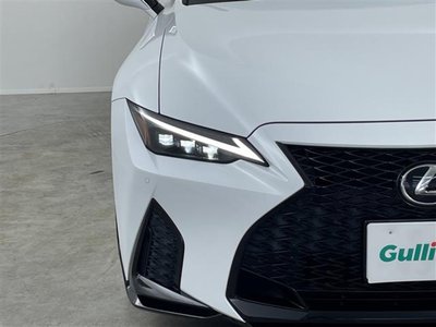 2021 Lexus IS thumbnail 40