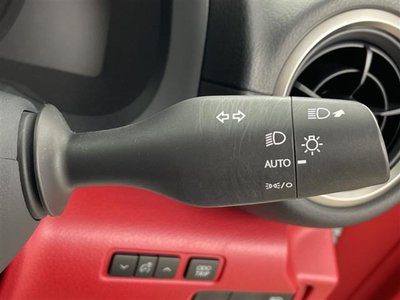 2021 Lexus IS thumbnail 24