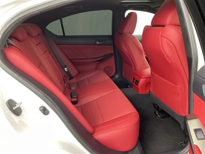 2021 Lexus IS thumbnail 36