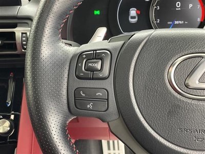 2021 Lexus IS photo 13