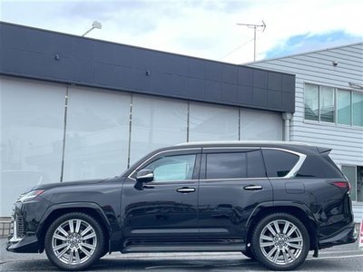 2022 Lexus LX photo 8