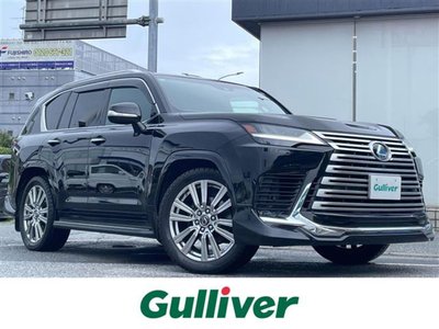 2022 Lexus LX photo 1