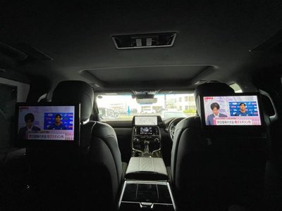 2022 Lexus LX photo 3