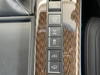 2022 Lexus LX thumbnail 28