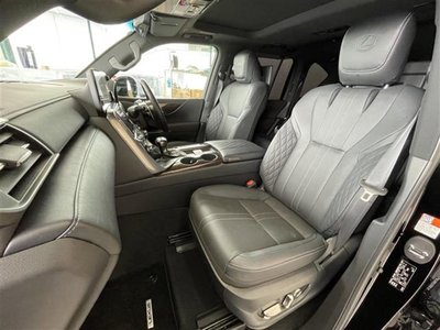 2022 Lexus LX photo 12