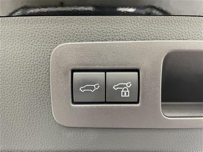 2022 Lexus LX thumbnail 27