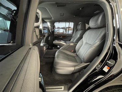 2022 Lexus LX photo 13