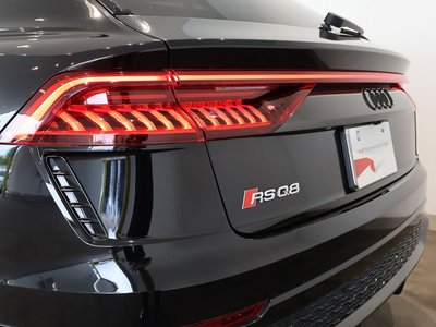صورة 8 لـ 2021 AUDI RS Q8