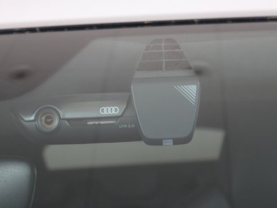 صورة 26 لـ 2021 AUDI RS Q8