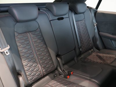 صورة 18 لـ 2021 AUDI RS Q8