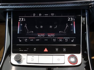 صورة 25 لـ 2021 AUDI RS Q8