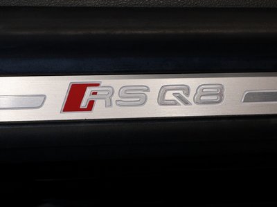 صورة 40 لـ 2021 AUDI RS Q8