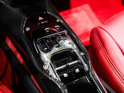 صورة 4 لـ 2025 Ferrari 296 GTB