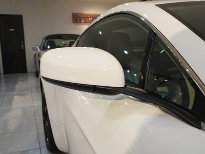 صورة 26 لـ 2008 Aston Martin V8