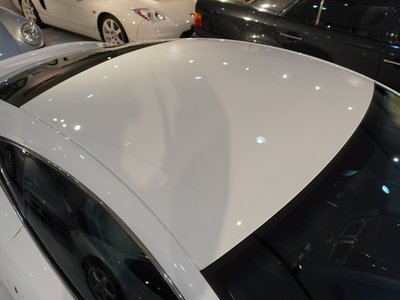 صورة 28 لـ 2008 Aston Martin V8