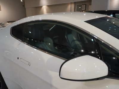 صورة 35 لـ 2008 Aston Martin V8