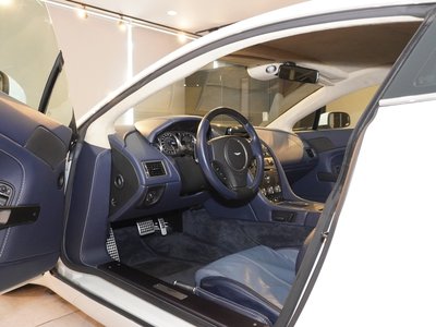 صورة 11 لـ 2008 Aston Martin V8